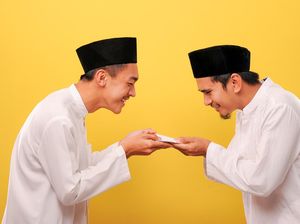 Allah Perintahkan Saling Berbagi, Ini Dalil dan Keutamaannya