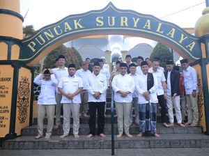 Ke Ponpes Ciamis dan Tasik, Sekjen Gerindra Bawa Pesan dari Prabowo