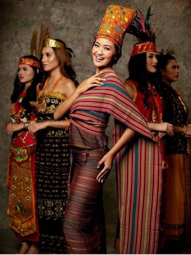 Shalsabila Lestari Putri Suteja dari Lombok Timur, terpilih sebagai Putri Indonesia yang akan mewakili Provinsi Nusa Tenggara Barat (NTB) pada ajang pemilihan Putri Indonesia tahun 2020.