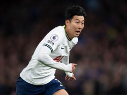 Dan dari Grup H, Son Heung-min andalan Korea Selatan juga masih diragukan berlaga ke Qatar. Ia mengalami masalah pada rongga matanya. (Foto: Visionhaus/Getty Images/Visionhaus)