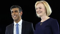 Sebelumnya, Rishi Sunak dan Liz Truss berebut kursi pimpinan Partai Konservativ sekaligus jadi PM Inggris menggantikan Boris Johnson. Pemilihan ini pun dimenangkan oleh Liz Truss. (Susannah Ireland/AFP/Getty Images)