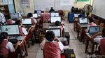 Potret Khusyuk Anak-anak SD di Jakarta Ikuti ANBK