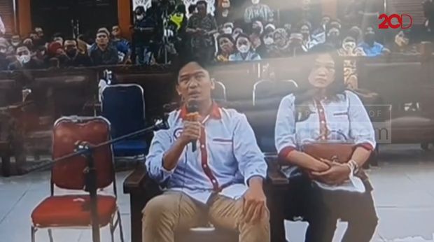 Tangis Adik Yosua saat Cerita Proses Autopsi Kakaknya