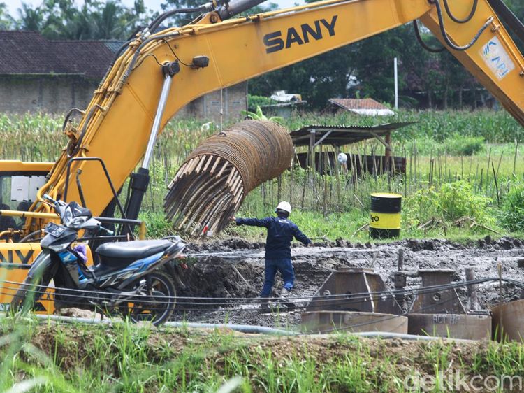 Potret Pembangunan Jalan Tol Jogja-Bawen