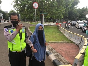Hasil Penelusuran BNPT soal Siti Elina, Wanita Berpistol di Depan Istana