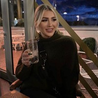 Weronika dikenal sebagai selebgram dan model OnlyFans. Namanya juga terkenal di TikTok dengan 38 ribuan follower.  Foto: Instagram/@polish.99 dan TikTok