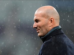 Pertama adalah Zinedine Zidane, yang sudah sempat dirumorkan dalam beberapa tahun terakhir. Zidane sukses bersama Real Madrid, namun belum punya pengalaman melatih di Inggris (Getty Images)