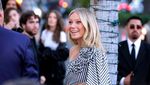 Tahi Lalat di Perut Gwyneth Paltrow Ngintip