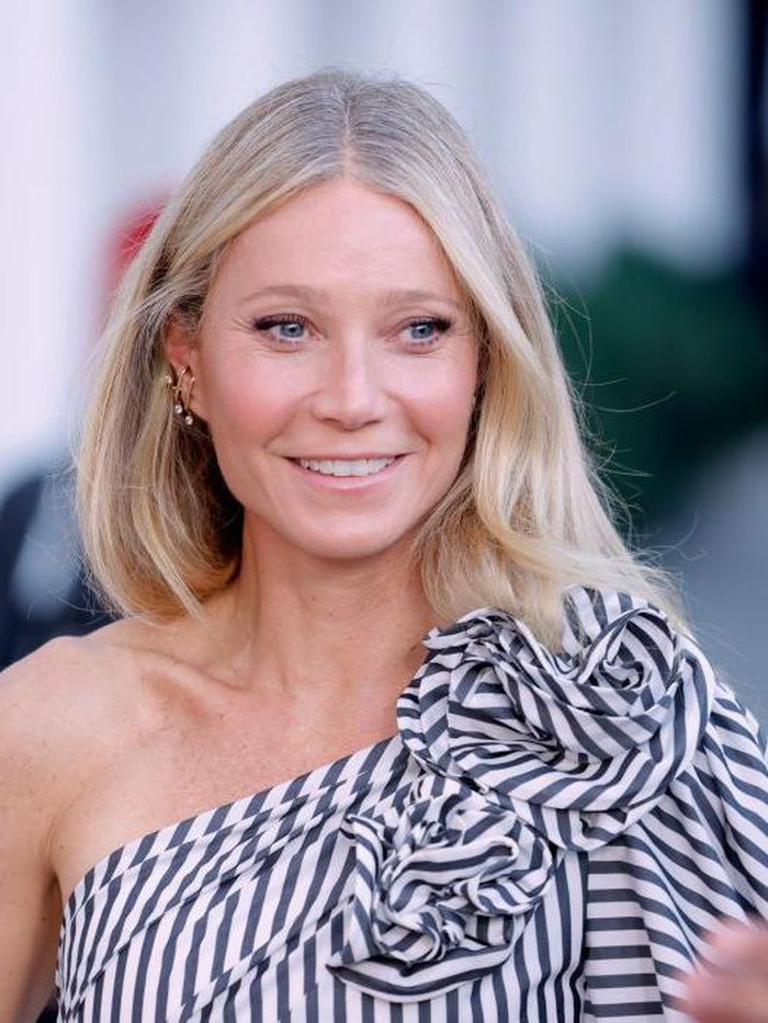 BEVERLY HILLS, CALIFORNIA - OCTOBER 25: Gwyneth Paltrow attends Veuve Clicquot Celebrates 250th Anniversary with Solaire Exhibition on October 25, 2022 in Beverly Hills, California. (Photo by Frazer Harrison/WireImage)