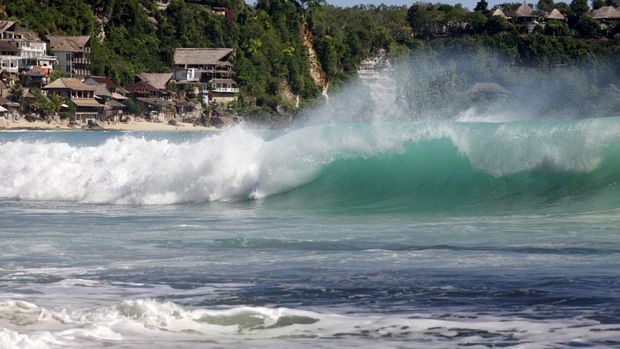 Most popular surfing areas Dreamland beach on Bali, Indonesia
