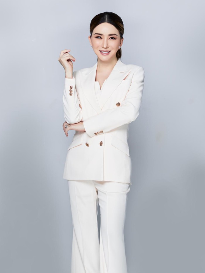 CEO JKN Global Group Anne Jakapong Jakrajutatip.