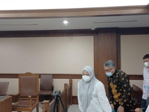 Bupati Koltim Dituntut 4 Tahun Bui di Kasus Suap Eks Dirjen Kemendagri
