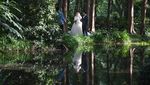 Indahnya Danau Barat di China, Jadi Spot Favorit Foto Pre-Wedding
