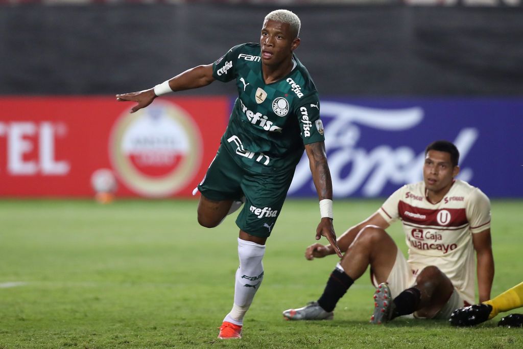 LIMA, PERU - APRIL 21: Danilo of Palmeiras celebrates after scoring the first goal of his team during a match between Universitario and Palmeiras as part of Group A of Copa CONMEBOL Libertadores 2021 at Estadio Monumental on April 21, 2021 in Lima, Peru. (Photo by Raul Sifuentes/Getty Images)