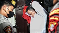 Salah satu pengacara Kuat Maruf, Irwan Irawan menilai dakwaan jaksa penutut umum terhadap kliennya tidak lengkap dan jelas, lantaran tidak menjelaskan peristiwa keribuatan yang terjadi antara Kuat Maruf dan Yosua di Magelang.  