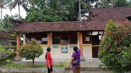 Gedung kelas tiga di SDN 3 Kukuh, Kecamatan Marga, Tabanan, ambruk pada Rabu (26/10/2022) dini hari. (Istimewa)