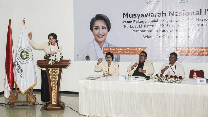 IPSM Gelar Munas IV di Bekasi Ikatan Pekerja Sosial Masyarakat (IPSM) gelar rapat kerja dan Munas Gedung Islamic Center Bekasi, Jawa Barat. Andriansyah terpilih sebagai Ketum IPSM.
