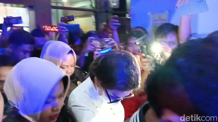 Kenapa Nikita Mirzani Ditahan? Ini 4 Hal DIketahui