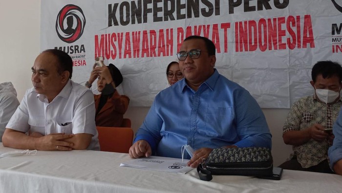 Konferensi pers musyawarah rakyat Indonesia atau Mursa