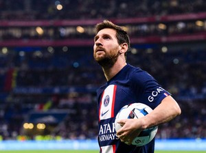 Lionel Messi dan Rayuan Dua Mas