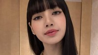 Cantik, ya! Foto: (dok. Instagram @lalalalisa_m)