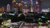 Ini adalah pemandangan yang akan menemani kamu dinner di Lounge in The Sky. Cantik kan?