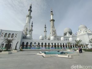 Profil Masjid Sheikh Zayed di Solo yang Diresmikan Jokowi dan MBZ Besok