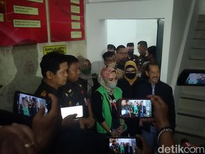 Medina Zein Ditahan Kasus Tas Hermes Palsu: Bismillah, Saya Jalani Saja