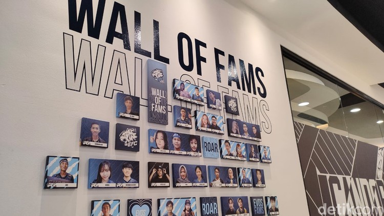 Mengintip Markas Besar Evos Esports, Ada di dalam Mall Mengintip Markas Besar Evos Esports, Ada di dalam Mall