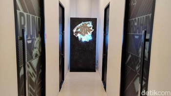 Bahkan ada ruangan khusus untuk streaming atau tempat menyendiri bagi karyawannya.