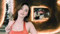 Novia Juli ketika itu beradu akting dengan Nopek Novian untuk sebuah video klip. (Foto: dok Instagram)