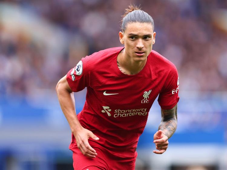 Pemain Liga Inggris Tercepat Larinya Saat Ini adalah...