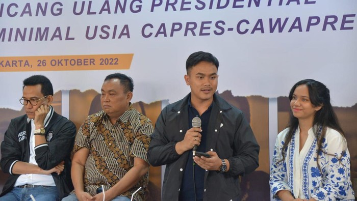 Politisi PSI Rian Ernest
