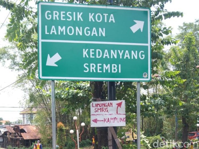rambu mini di gresik telah diganti