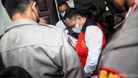 Bripka Ricky Rizal didakwa bersama-sama Ferdy Sambo, Putri Candrawathi, Bharada Richard Eliezer, dan Kuat Maruf melakukan pembunuhan berencana terhadap Brigadir Nopriansyah Yosua Hutabarat.