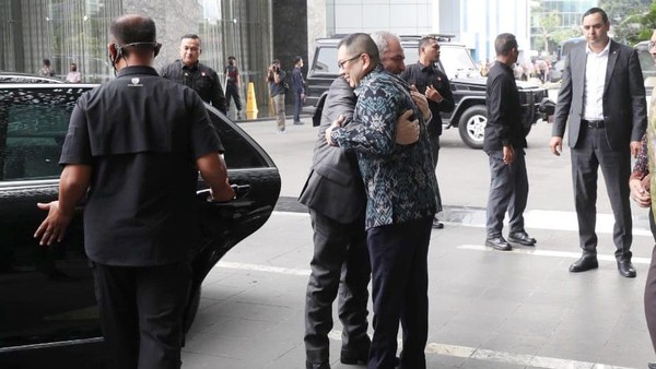 Usai Bertemu Jokowi-Prabowo, PM Palestine Sowan ke HT