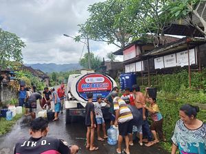 Usai Banjir Bandang, Warga Mendoyo Jembrana Krisis Air Bersih
