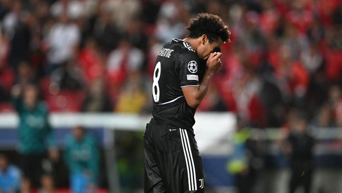 Juventus US midfielder Weston McKennie reacts at the end of the UEFA Champions League 2nd round group H football match between SL Benfica and Juventus FC, at the Luz stadium in Lisbon on October 25, 2022. - Benfica won 4-3. (Photo by PATRICIA DE MELO MOREIRA / AFP) (Photo by PATRICIA DE MELO MOREIRA/AFP via Getty Images)