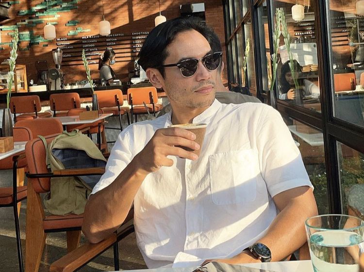 10 Momen Ngopi Rino Soedarjo yang Dikabarkan Pacar Gisella Anastasia