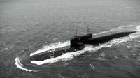 Rusia juga mengerahkan kapal selam bertenaga nuklir dalam latihan militer tersebut.