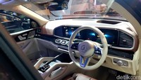 Interior Mercedes-Maybach GLS dilengkapi dengan MBUX Assistant Foto: Ridwan Arifin