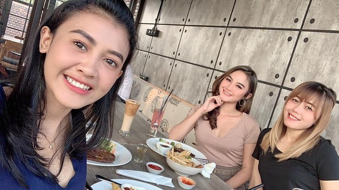 Arlida Putri Arlida Putri