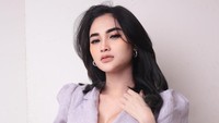 Arlida Putri, penyanyi dangdut koplo asal Sidoarjo, Jawa Timur yang terkenal. Di Instagram, jumlah pengikutnya mencapai 1,2 juta. Foto: Instagram @arlidaputrii