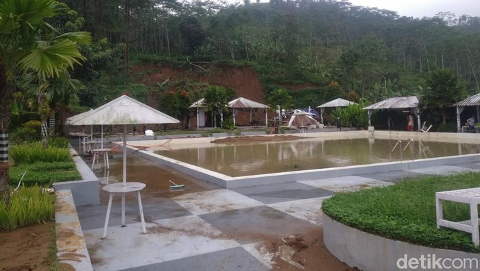 Banjir di Ben Dina Hills kini mulai surut. Foto diambil Kamis (27/10/2022) pukul 14.00 WIB.
