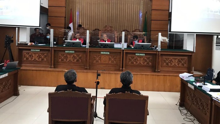 Brigjen Hendra dan Kombes Agus di PN Jaksel (Wilda-detikcom)