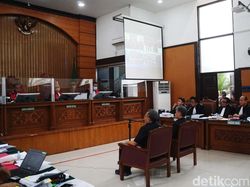 Saksi Benarkan Ada CCTV di Kompleks Ferdy Sambo Tersambar Petir