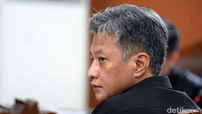Brigjen Hendra Kurniawan dan Kombes Agus Nurpatria Adi Purnama menjalani sidang lanjutan perintangan penyidikan kasus pembunuhan Brigadir Yosua Hutabarat di Pengadilan Negeri Jakarta Selatan, Kamis (27/10/2022).