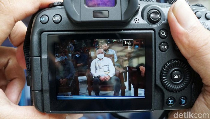 Brigjen Hendra dan Kombes Agus Nurpatria Jalani Sidang Pembunuhan Brigadir Yosua Brigjen Hendra Kurniawan dan Kombes Agus Nurpatria Adi Purnama menjalani sidang lanjutan perintangan penyidikan kasus pembunuhan Brigadir Yosua Hutabarat di Pengadilan Negeri Jakarta Selatan, Kamis (27/10/2022).