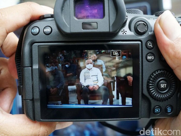 Brigjen Hendra Kurniawan dan Kombes Agus Nurpatria Adi Purnama menjalani sidang lanjutan perintangan penyidikan kasus pembunuhan Brigadir Yosua Hutabarat di Pengadilan Negeri Jakarta Selatan, Kamis (27/10/2022).