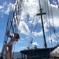 Di Instagram, Chloe sering terlihat bepergian ke sejumlah destinasi glamour, termasuk Bali dan Italia. Foto: Instagram Chloe Stroll